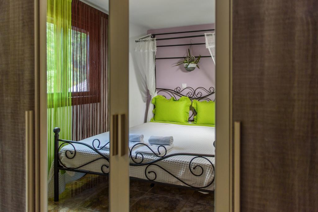 Appartement Simon King à Vourvourou Extérieur photo